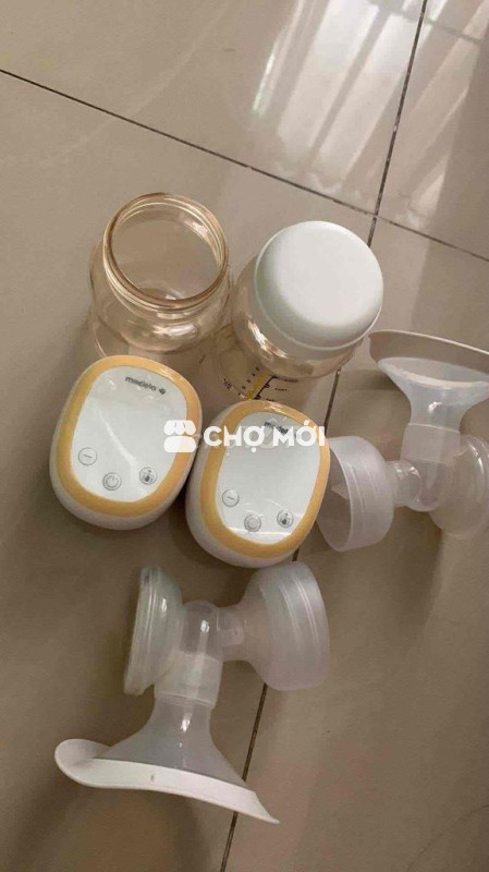 2 Máy hút sữa rảnh tay Medela Easy