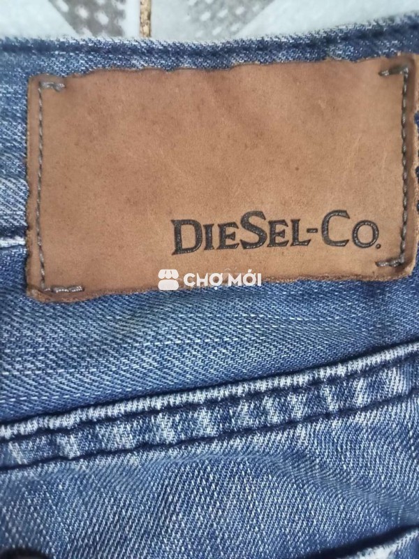 Quần jean Diesel Larkee nam màu xanh size 34