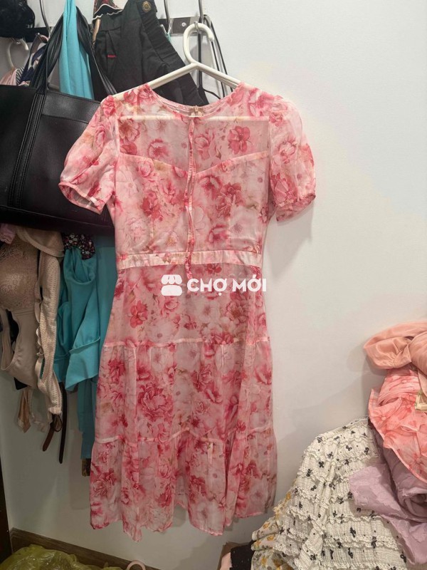 Thanh lý váy công sở, váy đi chơi mới 99%