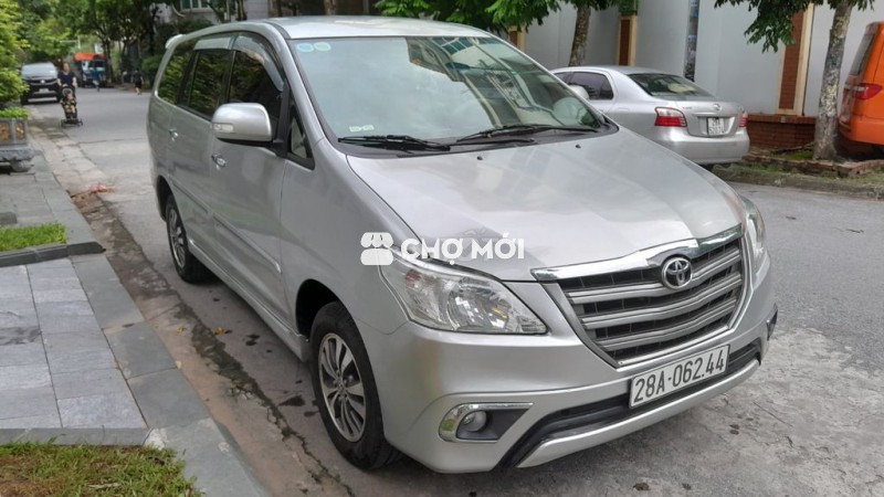 Toyota Innova 2015 E - 110000 km