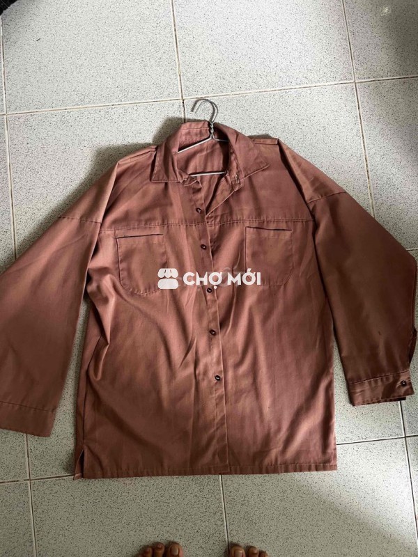 Áo khoác ngoài mỏng nhẹ, màu hồng ruốc, còn mới