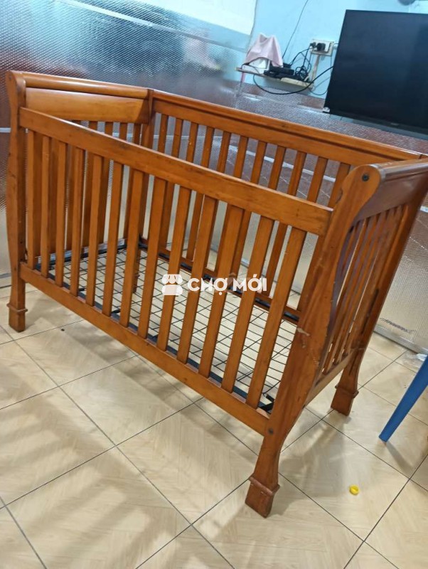 Cần bán giường nôi em bé mới ken
