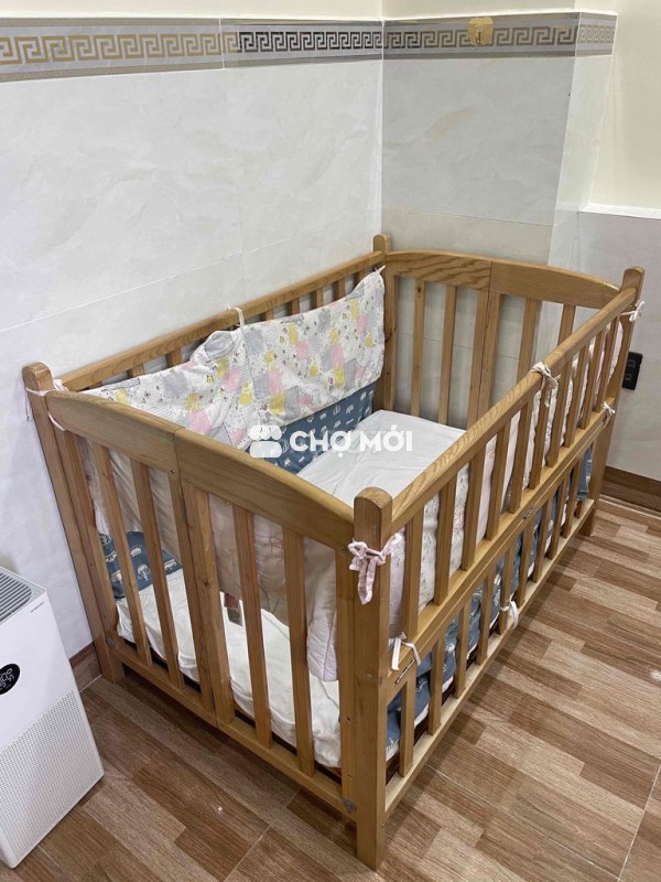 Nhượng lại nôi em bé còn mới cho người cần