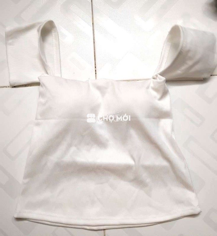 áo thun mặc kèm áo khoác