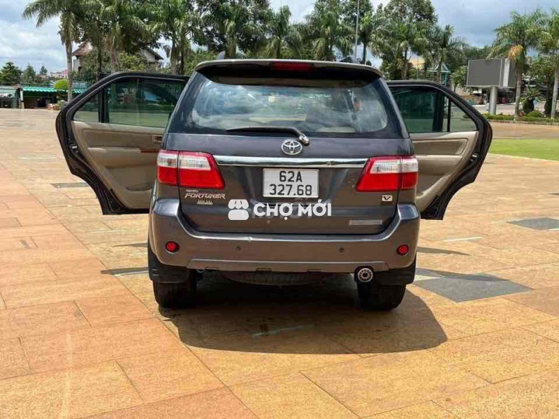 Toyota Fortuner 2010 2.7V - 120000 km