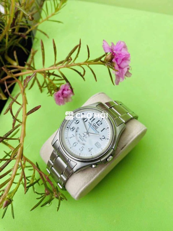 Đồng hồ Q&Q