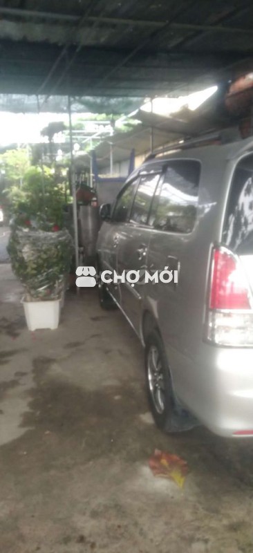 Toyota Innova G 2011 G - 10000 km