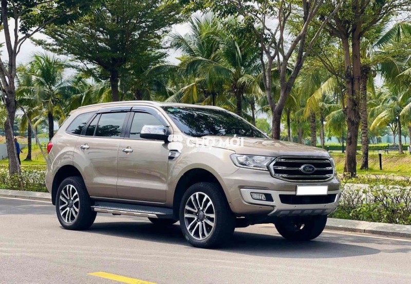 ✅ Ford Everest Nhập Thái 2 Cầu - Xe Zin có Góp