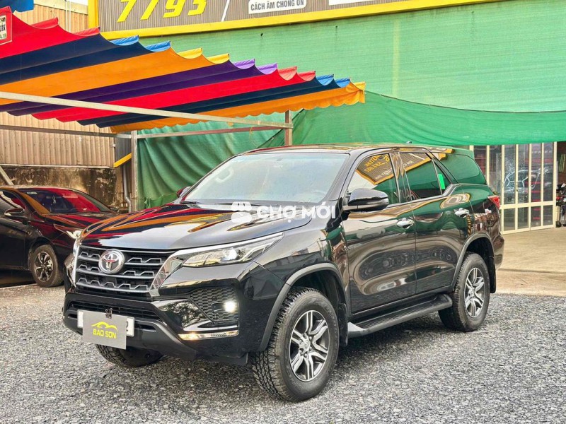 Toyota Fortuner 2024 2.4 AT 4x2 - 20000 km