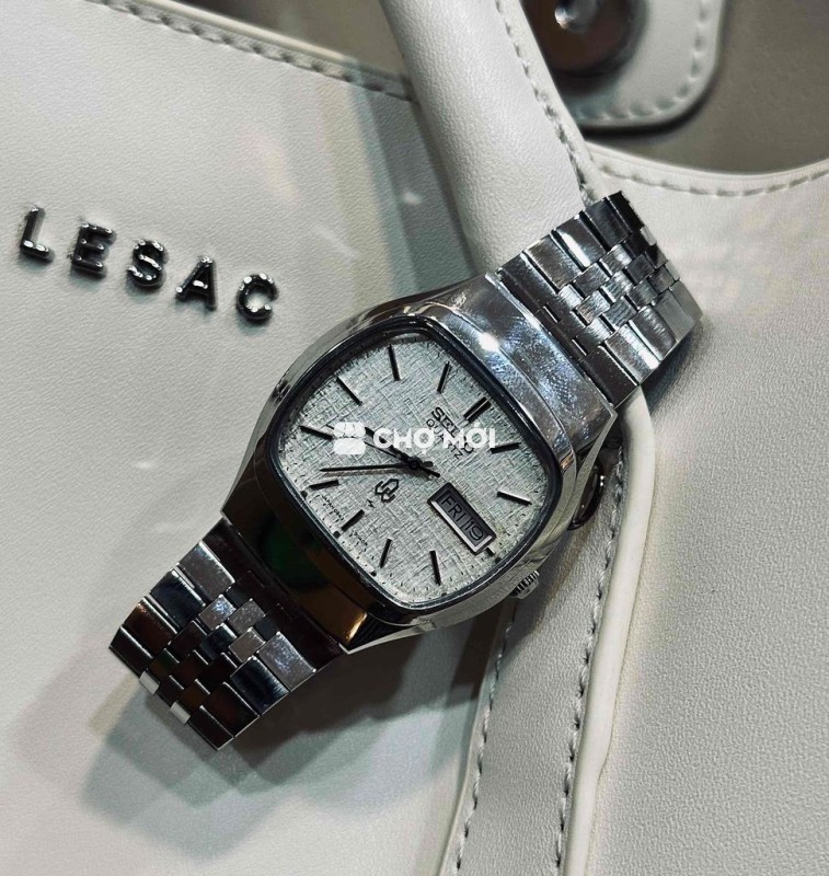 Tank seiko mặt vân gỗ trắng đáng sưu tầm