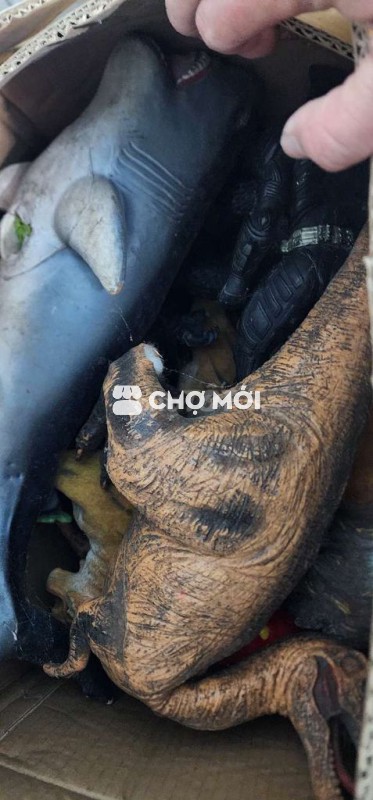 Đồ chơi cũ của bé