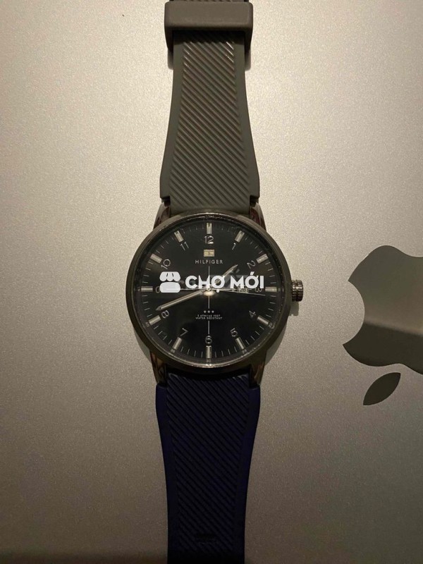đồng hồ tommy còn fullbox size 44mm