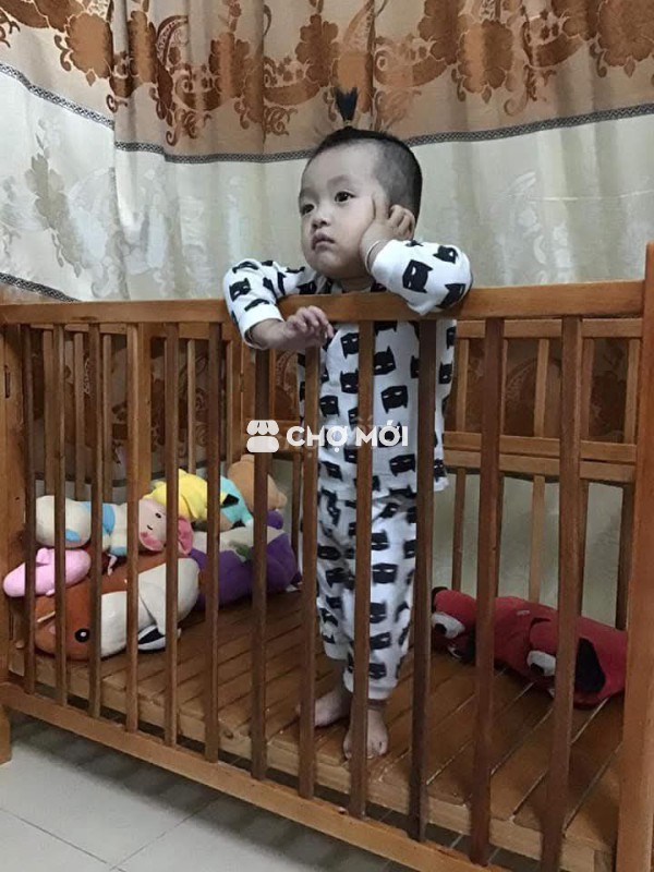 Củi cho bé y như hình ,gấp gọn đc mới xài đc tháng