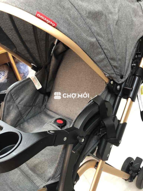 Xe đẩy Belecoo màu xám, gấp gọn, có khay ăn