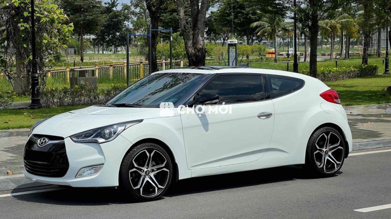 Hyundai Veloster 2011 1.6 GDI AT - 120000 km