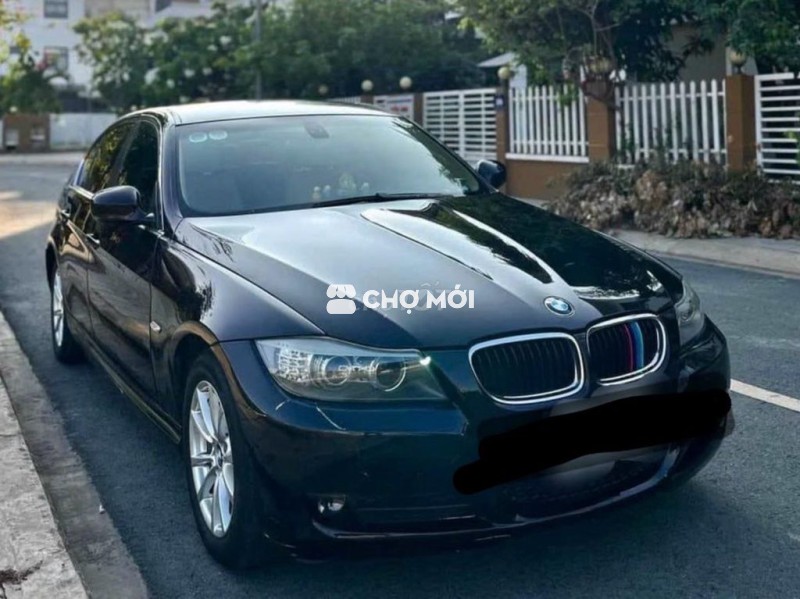 BMW 320i 2010 màu đen, ghế da, 113.000 km