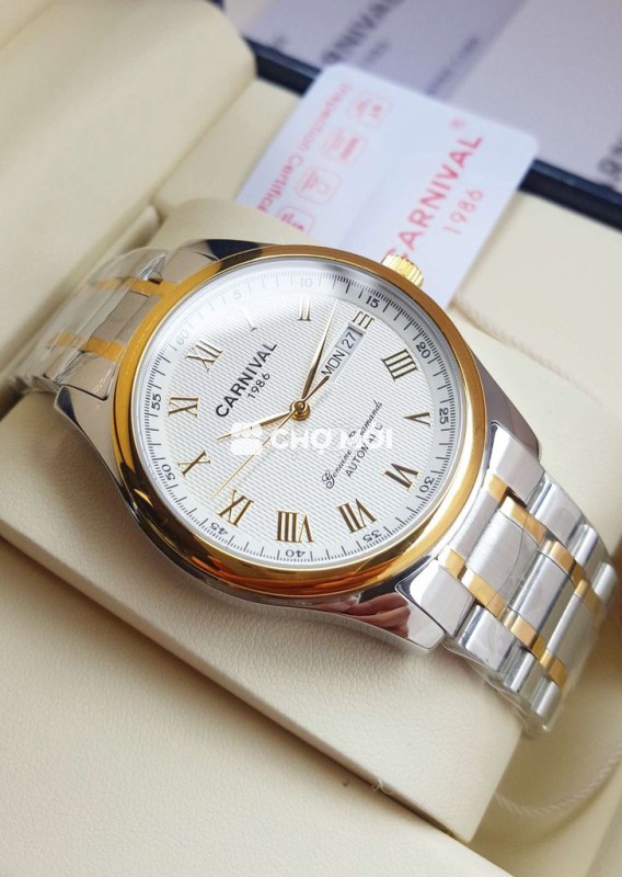 Đồng Hồ Carnival Thép Đúc Thanh Lịch & Sang Trọng.