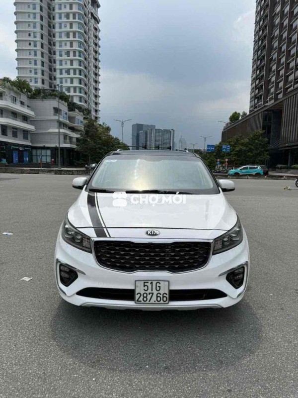 cần bán gấp Kia Sedona, đời 2017, máy dầu, xe đẹp