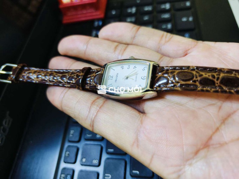 Còn vài mẫu đồng hồ tank thanh lý