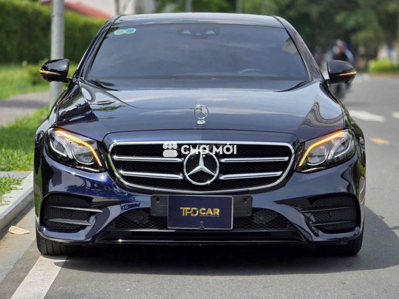 Mercedes E300 AMG 2020 Siu Lướt 22.000 km
