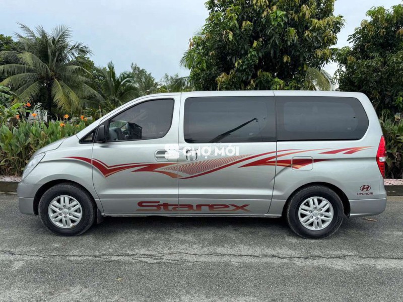Ô tô Hyundai Starex số sàn 9 chổ máy dầu