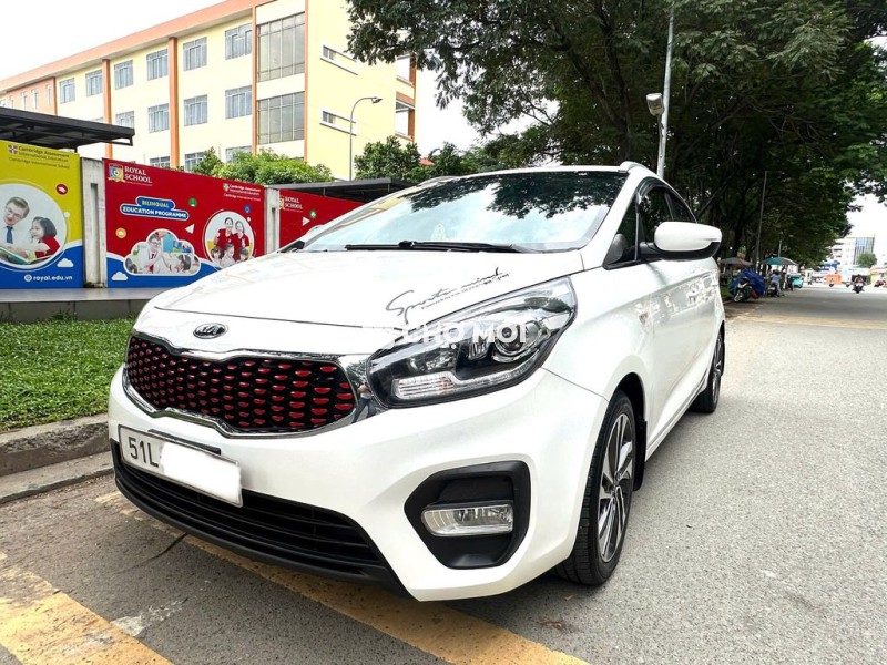 Bán xe Rondo 2020, bản full, xe cực đẹp, giá rẻ