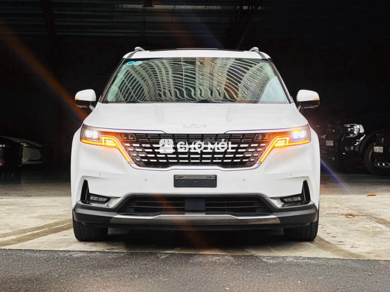 Kia Carnival 2023 Signature 2.2D - 63,000 km cọp.