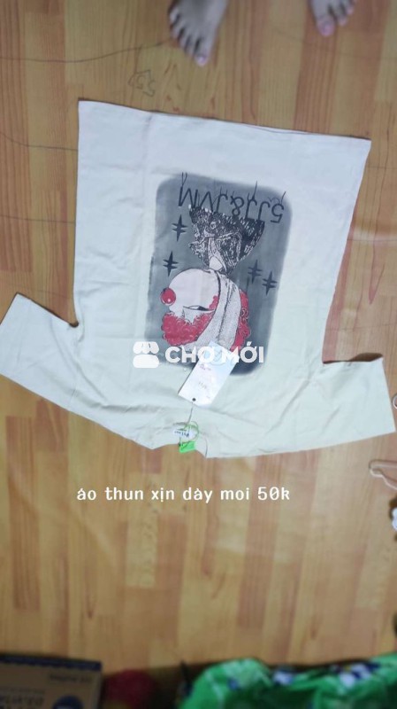 Thanh lý quần áo nữ như hình