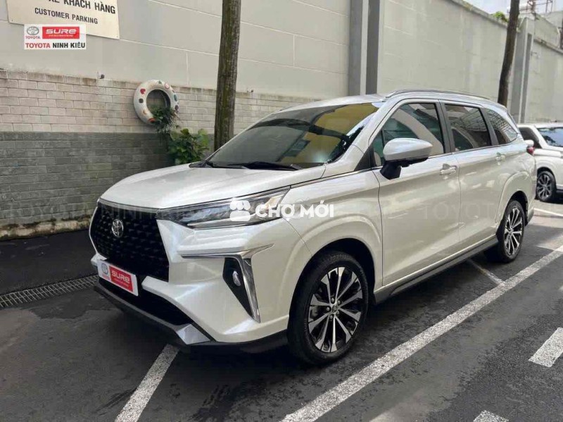 Toyota Veloz Cross 2025 - 9000 km