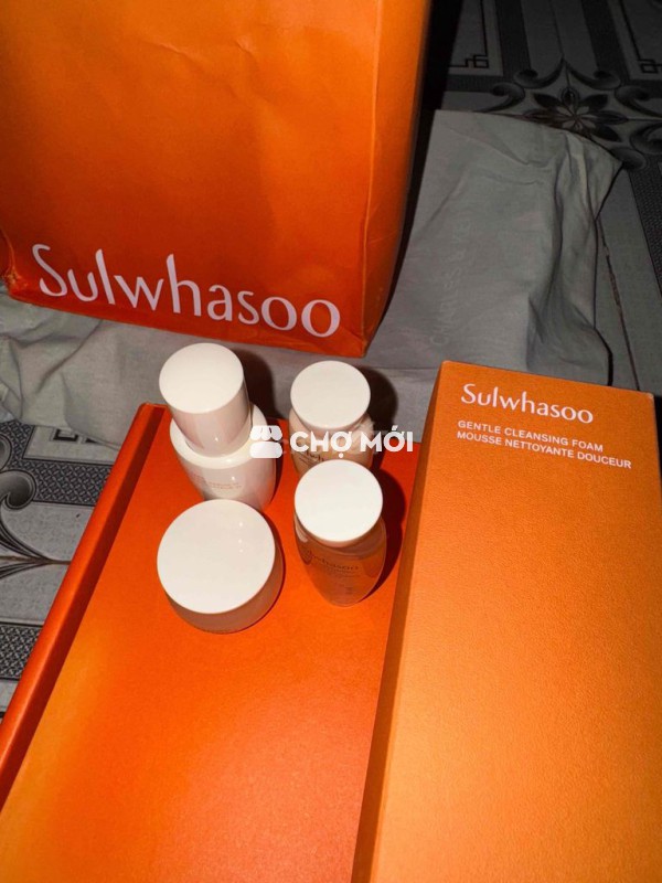 sữa rửa mặt sulwhasoo Hàn Quốc full box 100%