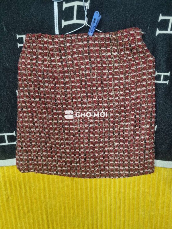 Váy dạ đỏ nữ eo <60cm dài 40cm