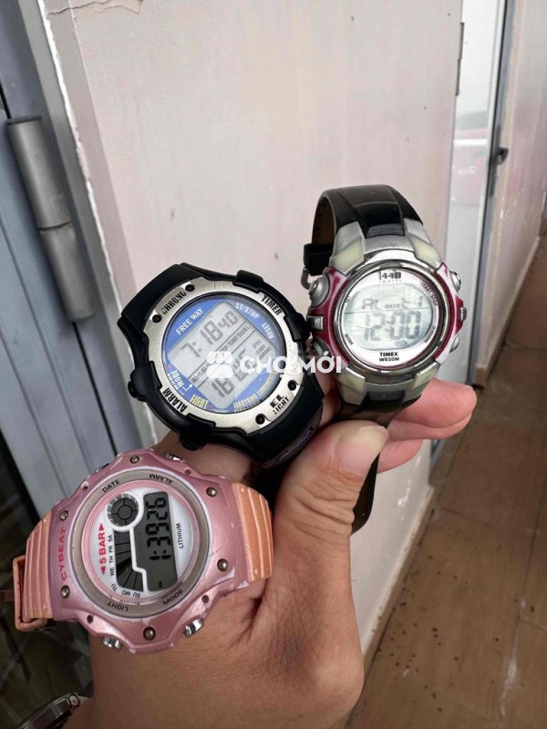 Combo 3 cái đồng hồ điện tử