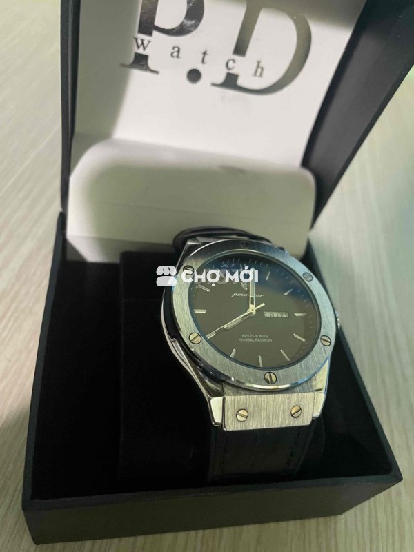 2 đồng hồ, hiệu poedagra. hiệu Festina chính hãng