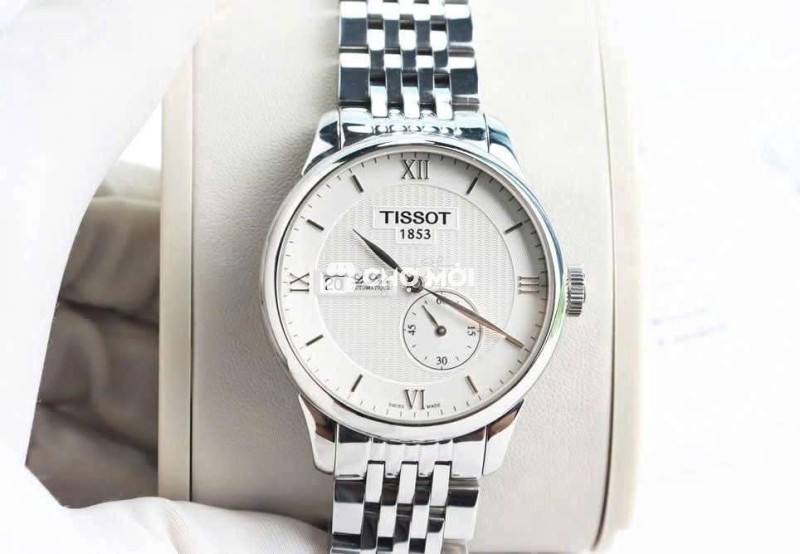 ĐH Nam : TS Le Locle Lướt Mới Đẹp Nguyên Hộp