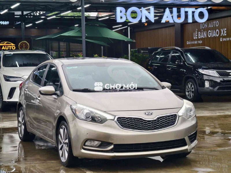 KIA K3 2015 1.6 MÀU VÀNG CÁT