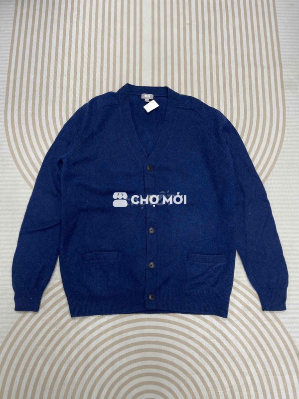 Caảdigan Uni..qlo size XL Số đo: ngực 54, dài 67 G