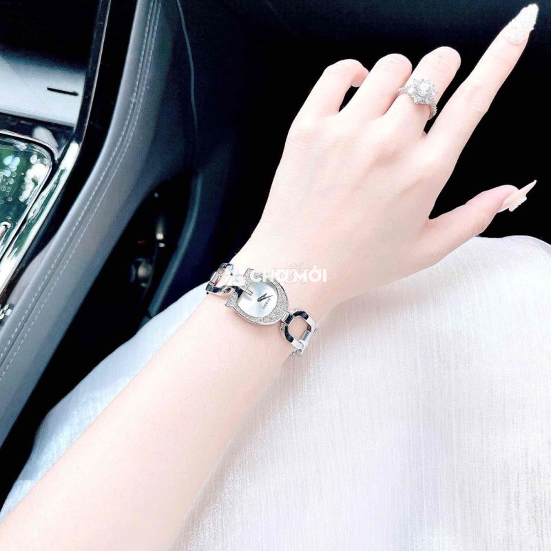 Đồng hồ Guess nữ GW0683L1