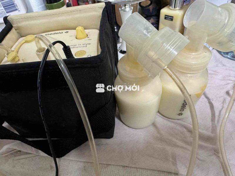 Máy hút sữa Medela Pump