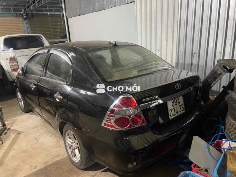 xe giá bình dân. về đổ xăng là chạy