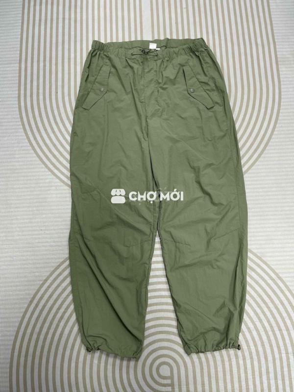 Quần gió Gap size L Số đo: eo 84-100, dài 103, ống