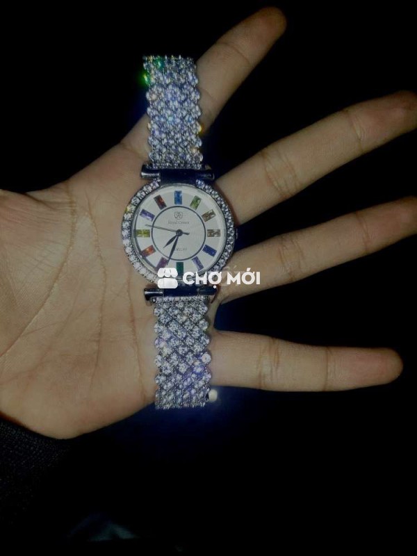 Đồng hồ Chưa đeo lần nào ạ