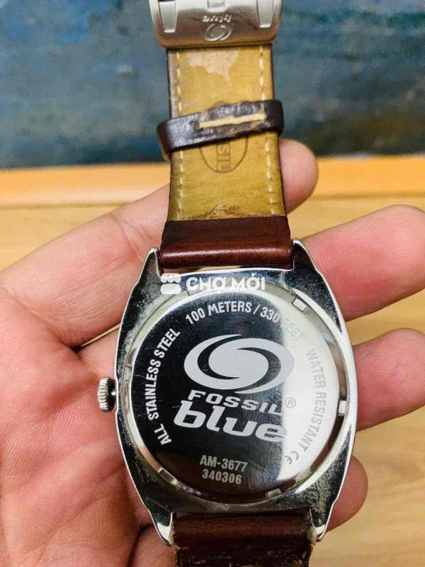 đồng hồ mua nhâm size lớn đeo không hợp,