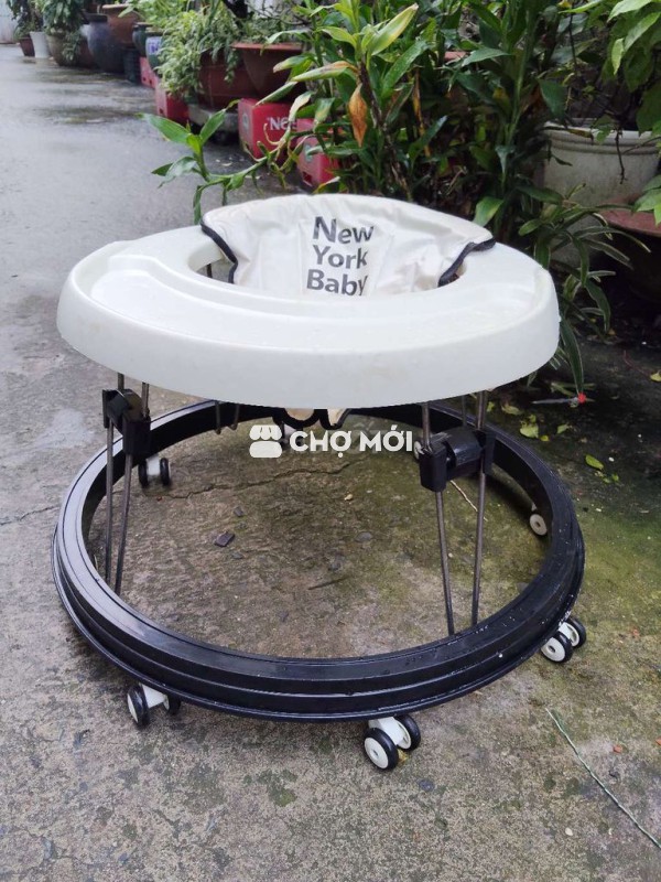 Bé lớn TL xe tập đi,chắc khoẻ, đẹp, cao 35,rộng 60