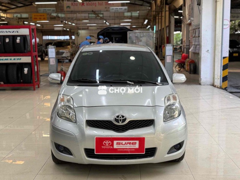 Toyota Yaris 2011 1.5 AT - 118800 km