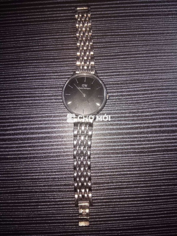 Đồng hồ Daniel Wellington kim loại bạc