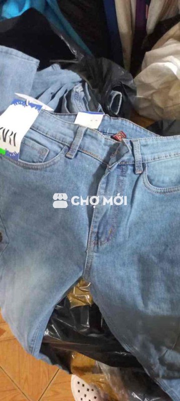 lô quần áo đầm bộ lộn xộn