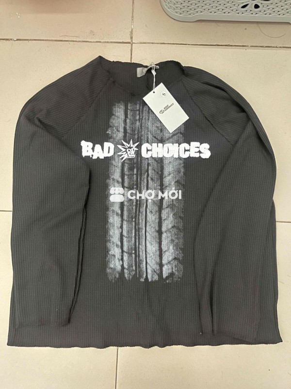 Bad Choices | Áo thun tay dài vải Tổ ong size S