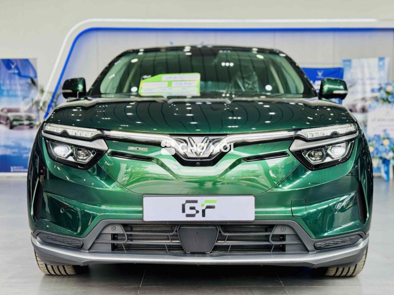 VinFast VF8 2024 S (Kèm pin) - 10 km