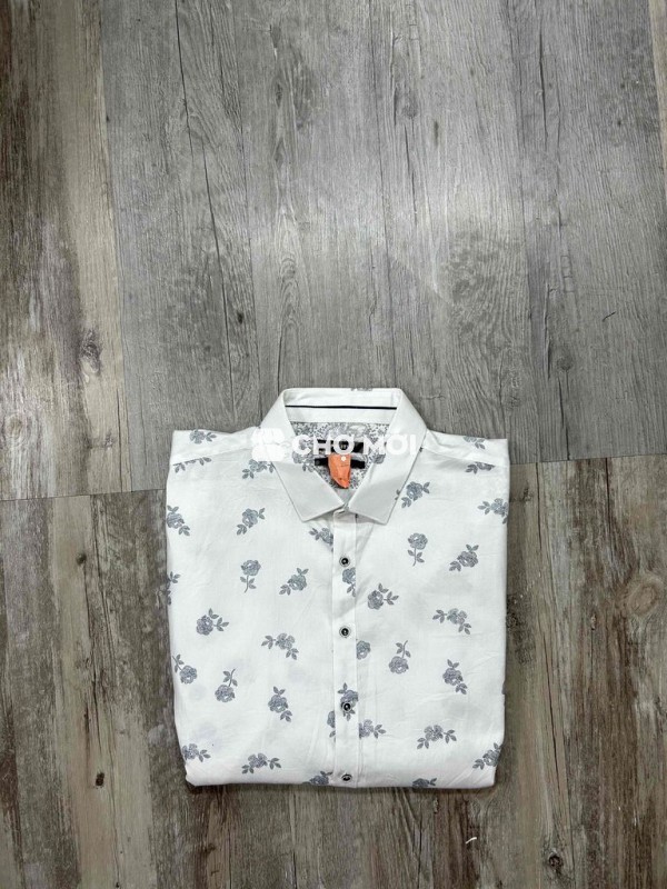 Politix.   Hoạ tiết    Mới tinh    size. XXL