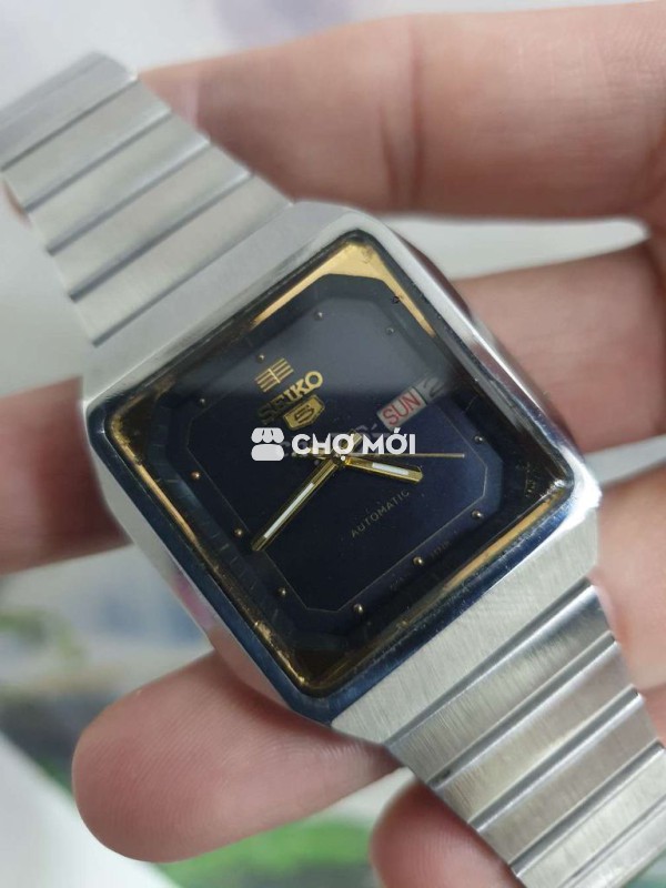 Bán đồng hồ selko 5 chặt góc huyền thoại